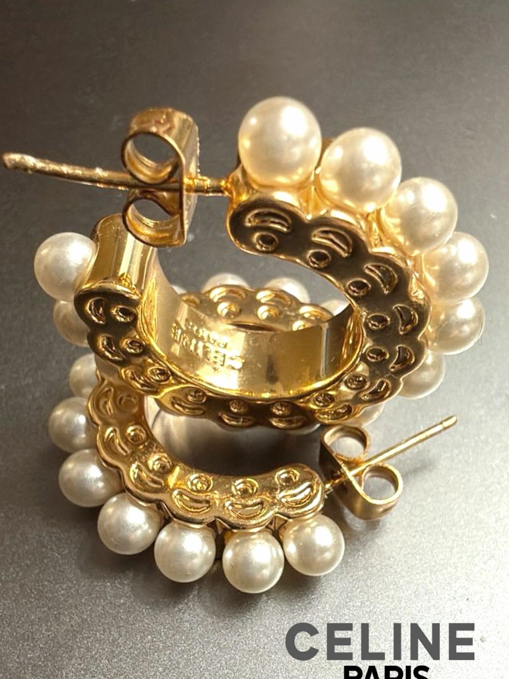 CELINE PARIS PEARL Petite HOOP EARRINGS✨unique accent design✨Gold Tone / Post
